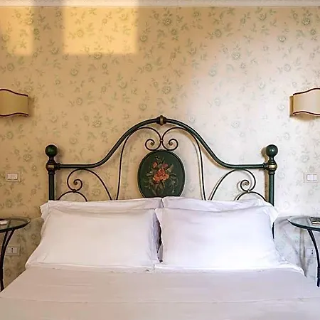 Relais Parco Dei Cavalieri Hotel