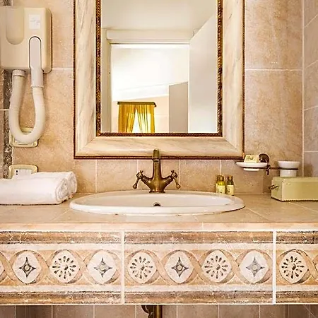 Relais Parco Dei Cavalieri Hotel 3*